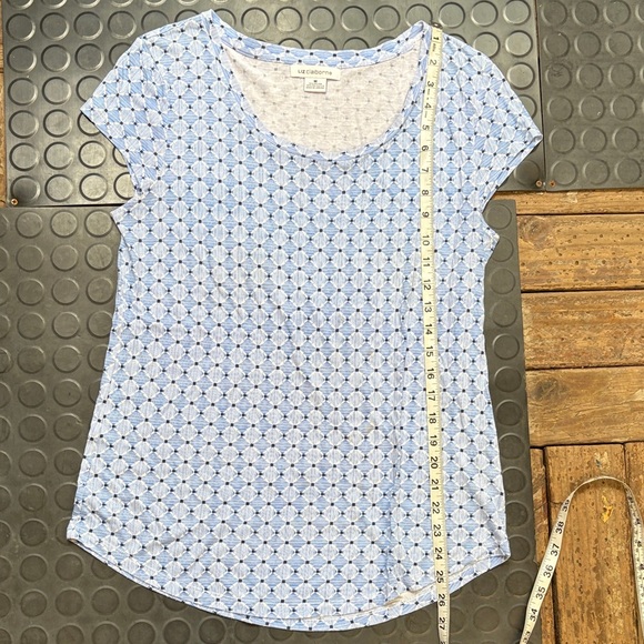 Liz Claiborne Blue Patterned Short Sleeve Top - Picture 4 of 4